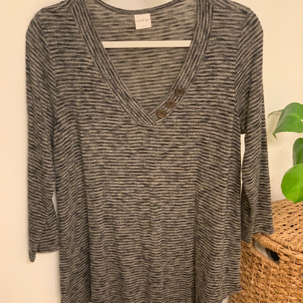 Brown and black striped quarter sleeve top